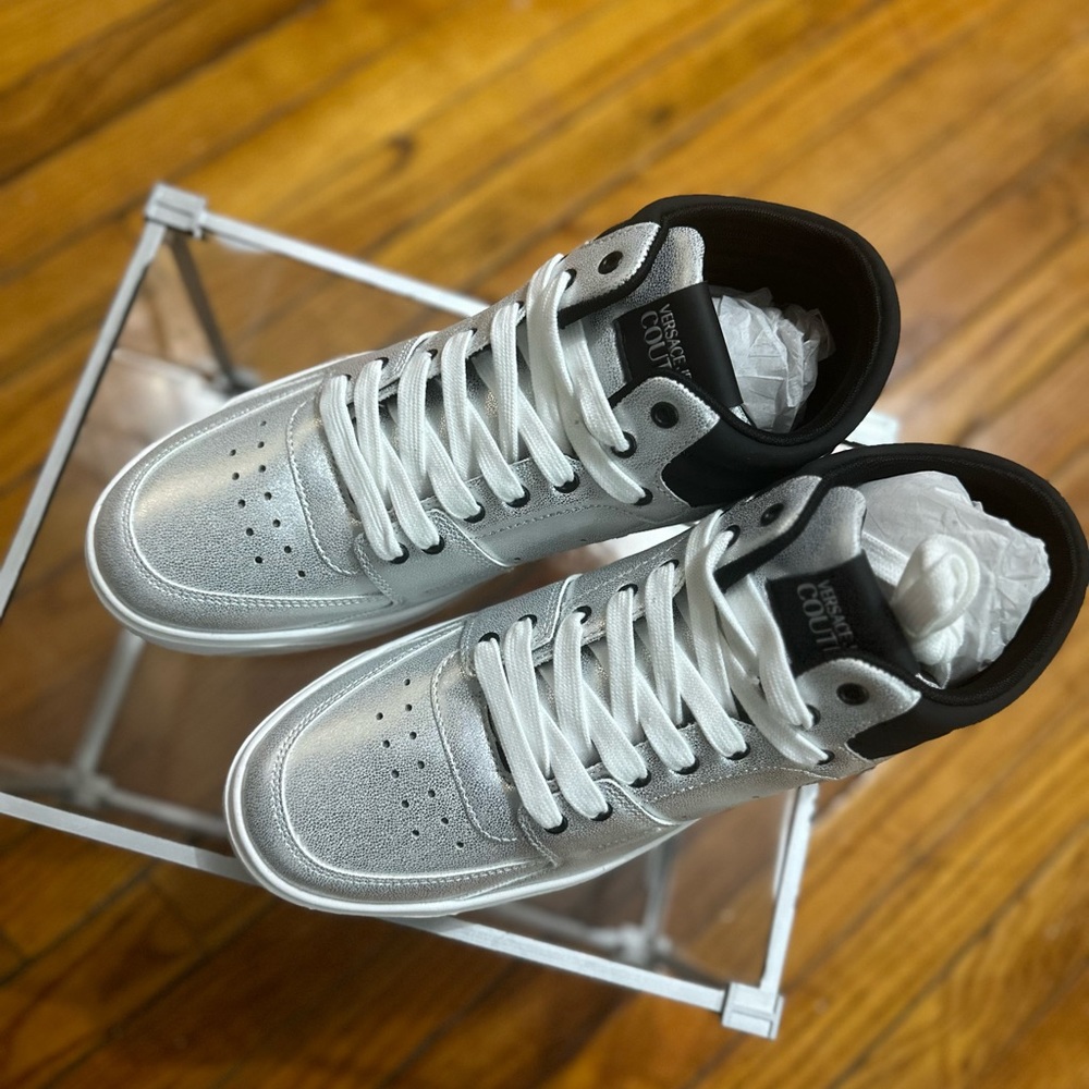 Men’s Versace Jeans Couture Starlight High-Top Sneakers Silver and Black - Picture 9 of 10